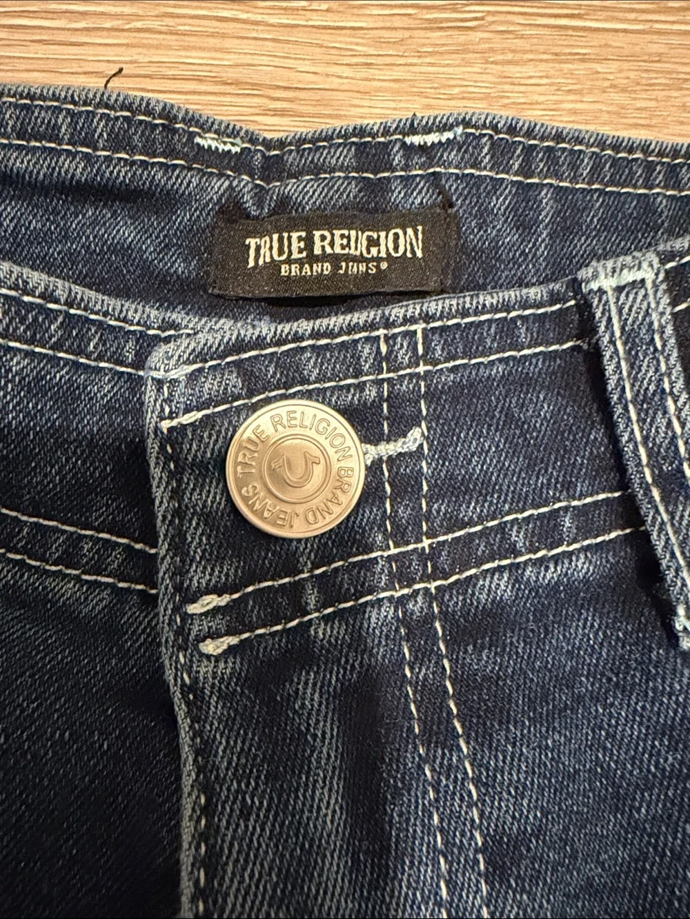 True Religion Men’s Size waist 30 & length 34 Deep Indigo Relaxed Carpenter Jean